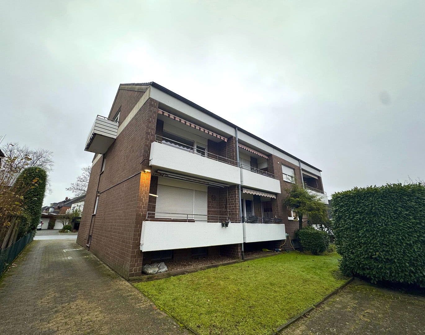 Predaj domu 500 m², pozemek 1.013 m², Gütersloh, Severné Porýnie - Westfálsko Predaj domu 500 m², pozemek 1.013 m², Gütersloh, Severné Porýnie - Westfálsko