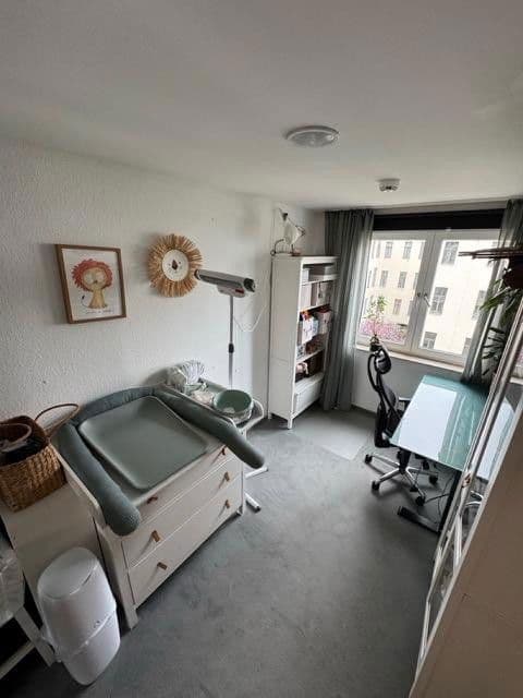 Prenájom bytu 3-izbový 62 m², Kleine Alexanderstraße 12, Berlin, Berlín Prenájom bytu 3-izbový 62 m², Kleine Alexanderstraße 12, Berlin, Berlín