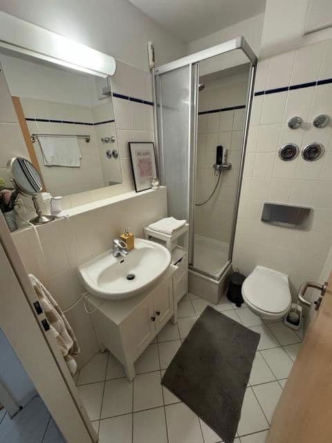 Prenájom bytu 3-izbový 62 m², Kleine Alexanderstraße 12, Berlin, Berlín Prenájom bytu 3-izbový 62 m², Kleine Alexanderstraße 12, Berlin, Berlín