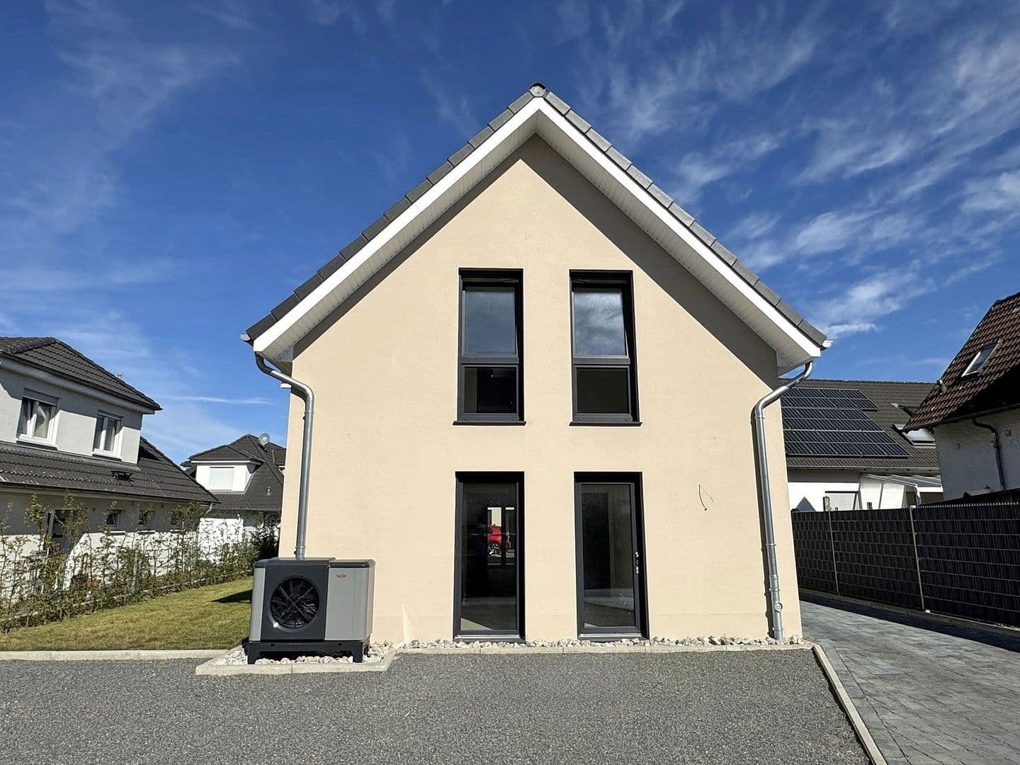 Predaj domu 146 m², pozemek 391 m², Hildesheim, Dolné Sasko Predaj domu 146 m², pozemek 391 m², Hildesheim, Dolné Sasko