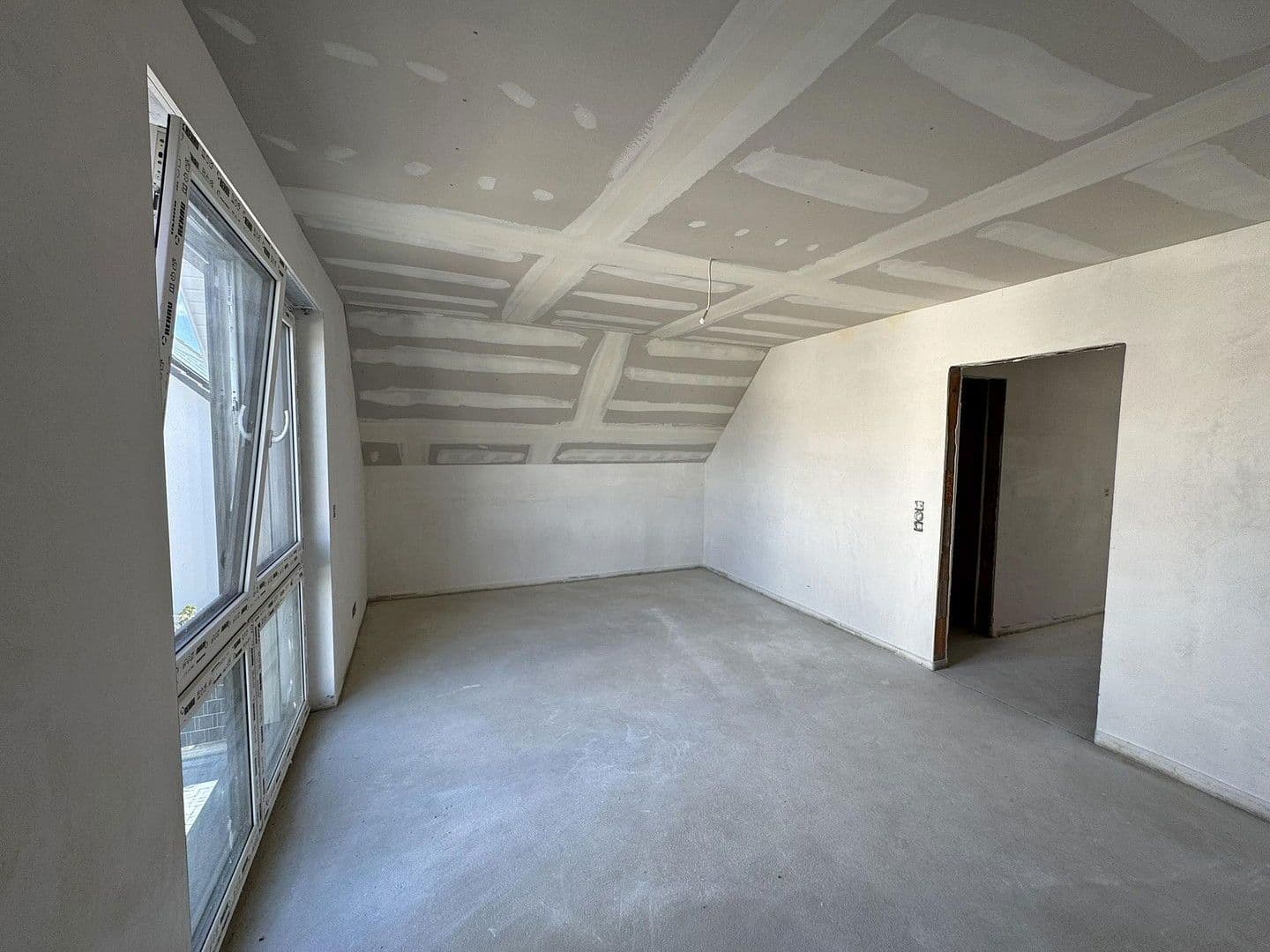 Predaj domu 146 m², pozemek 391 m², Hildesheim, Dolné Sasko Predaj domu 146 m², pozemek 391 m², Hildesheim, Dolné Sasko