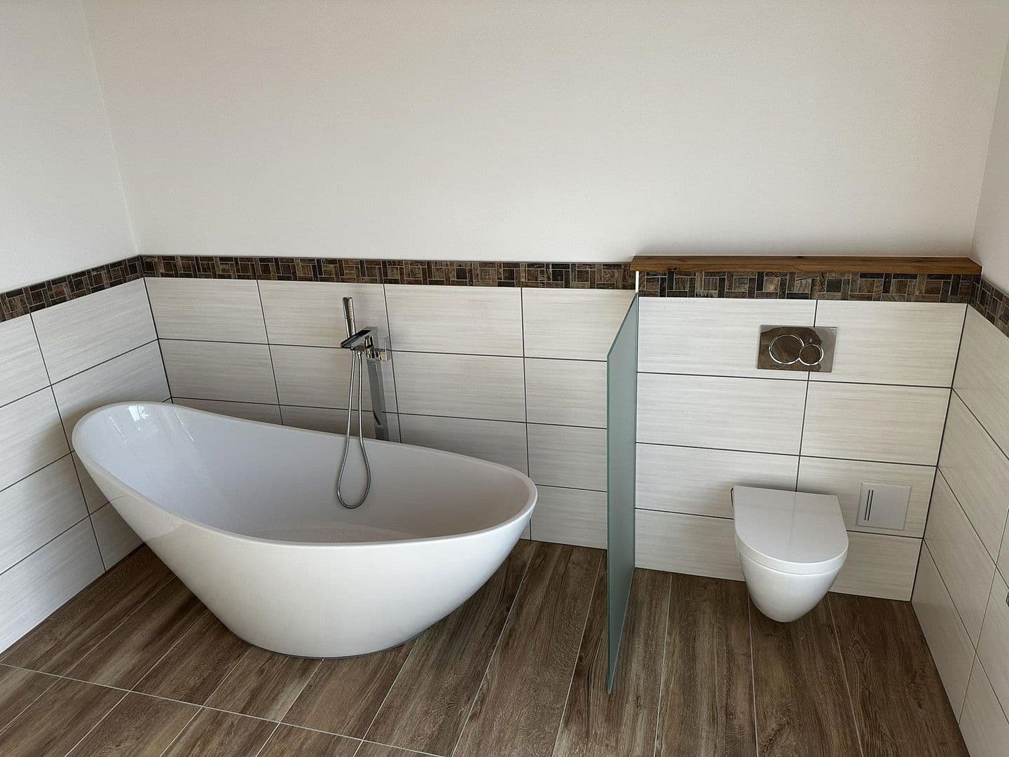 Prenájom domu 130 m², pozemek 337 m², Winzer, Bavorsko Prenájom domu 130 m², pozemek 337 m², Winzer, Bavorsko