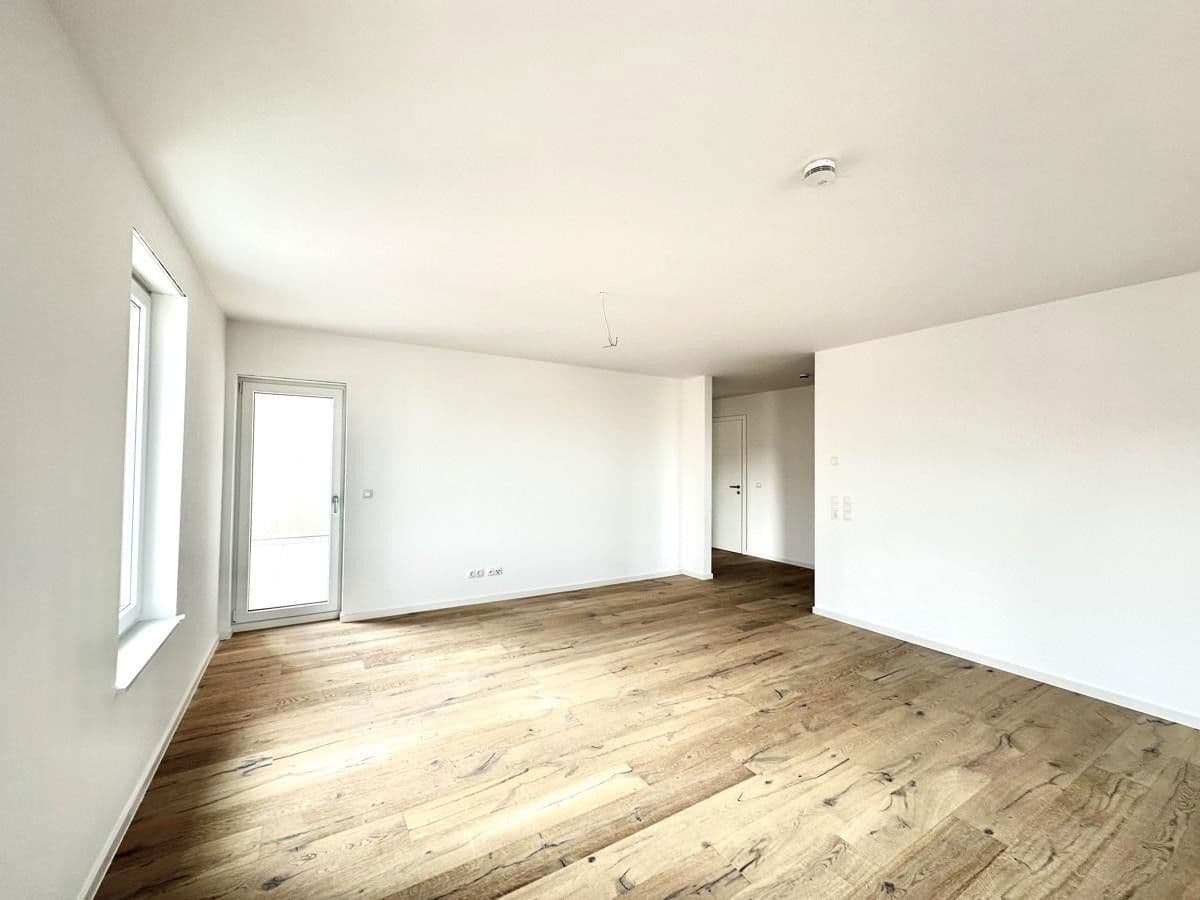 Prenájom bytu 3-izbový 91 m², Kieselbronn, Bádensko-Wurttembersko Prenájom bytu 3-izbový 91 m², Kieselbronn, Bádensko-Wurttembersko