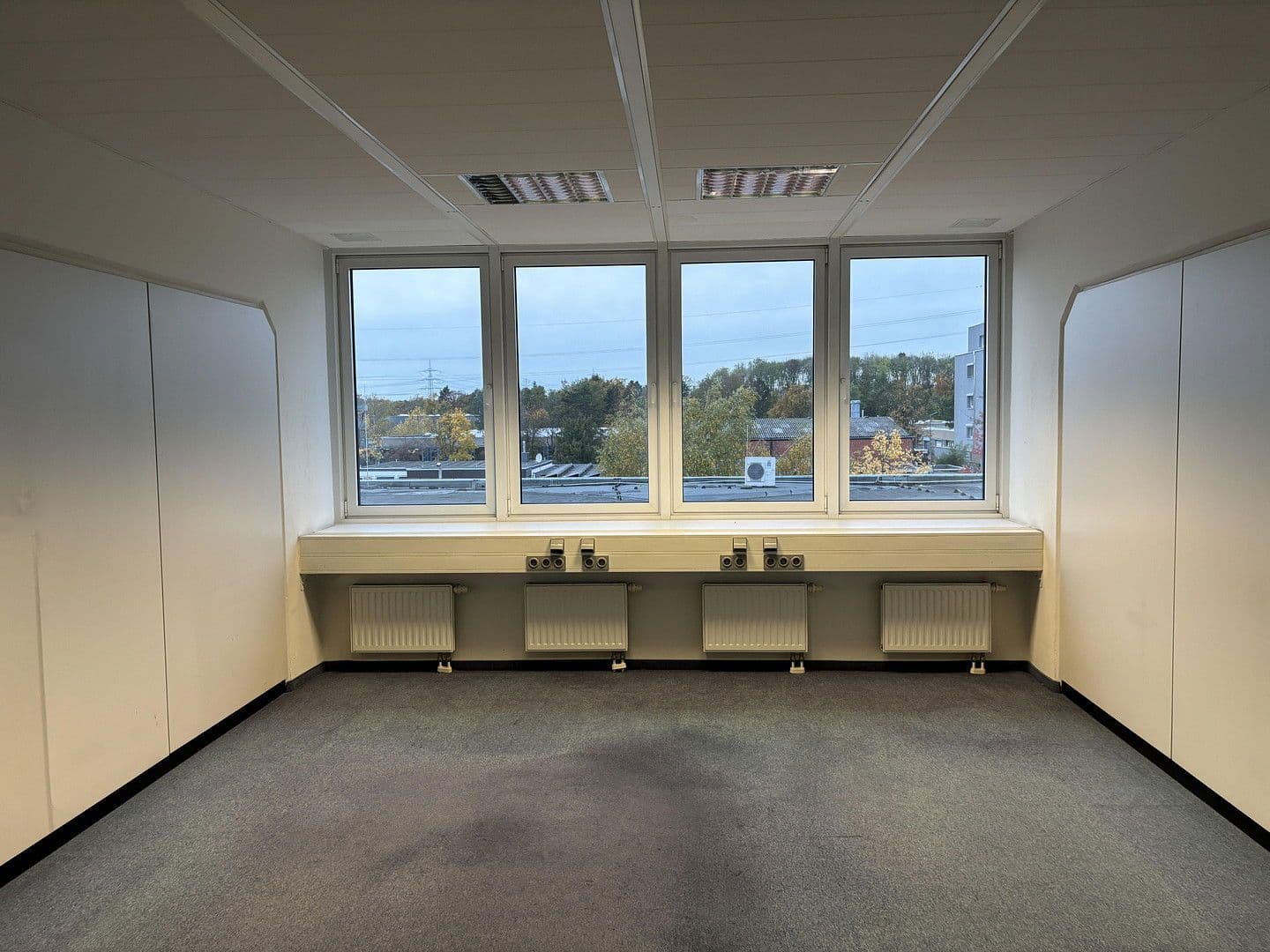 Prenájom kancelárie 600 m², Moselstr. 14, Neuss, Severné Porýnie - Westfálsko Prenájom kancelárie 600 m², Moselstr. 14, Neuss, Severné Porýnie - Westfálsko