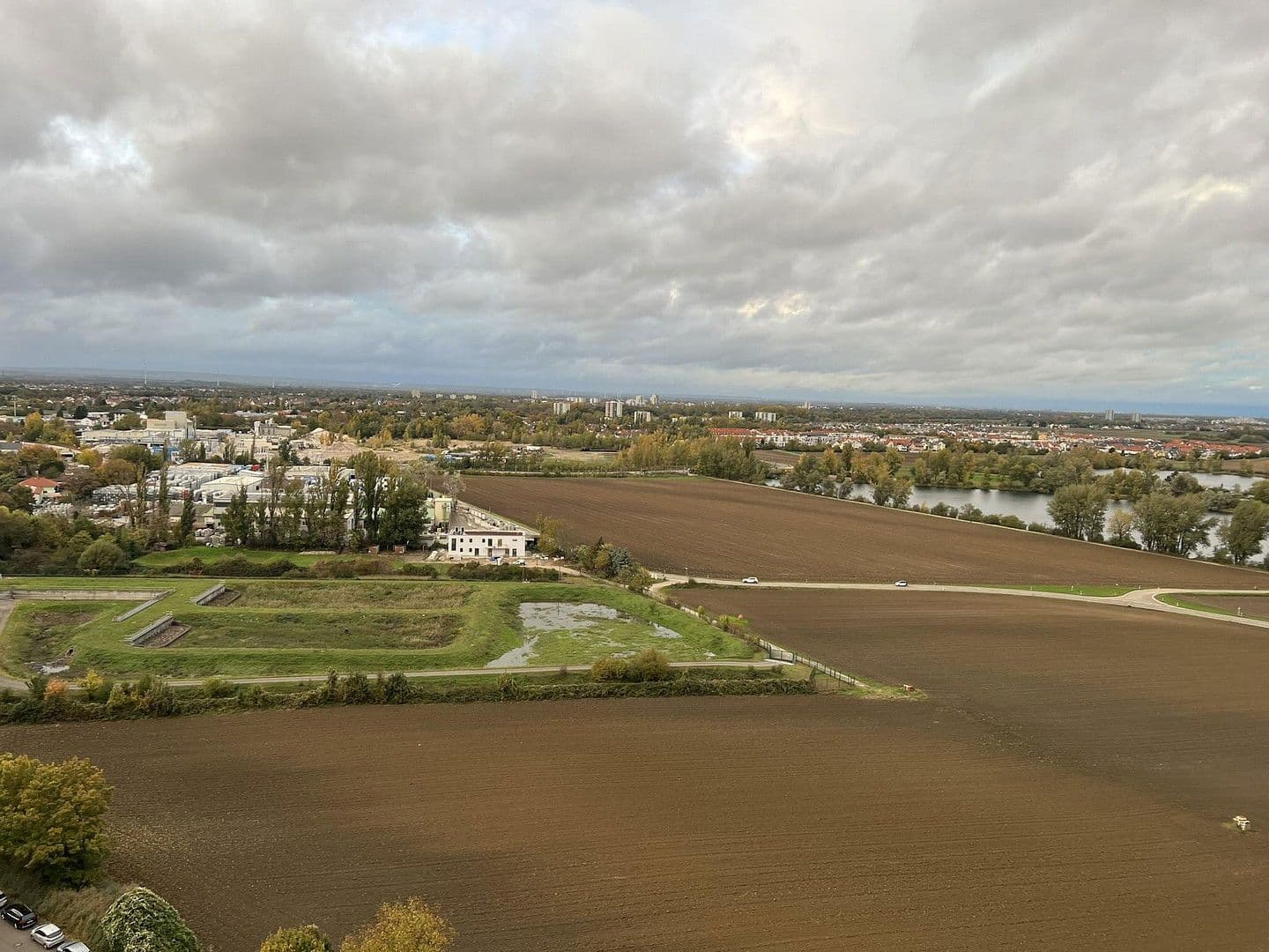 Prenájom bytu 4-izbový 107 m², Froschlache 19, Ludwigshafen-Friesenheim, Porýnie-Falcko Prenájom bytu 4-izbový 107 m², Froschlache 19, Ludwigshafen-Friesenheim, Porýnie-Falcko