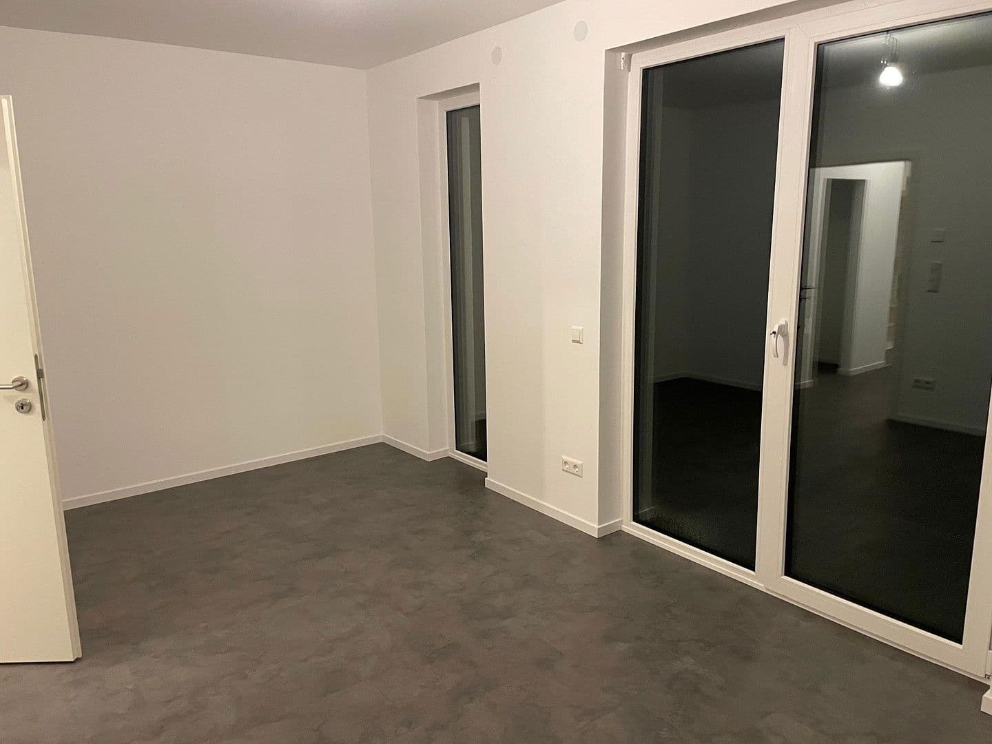 Predaj domu 150 m², pozemek 394 m², Enkenbacher Weg 106, Berlin, Berlín Predaj domu 150 m², pozemek 394 m², Enkenbacher Weg 106, Berlin, Berlín
