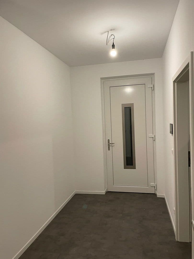 Predaj domu 150 m², pozemek 394 m², Enkenbacher Weg 106, Berlin, Berlín Predaj domu 150 m², pozemek 394 m², Enkenbacher Weg 106, Berlin, Berlín