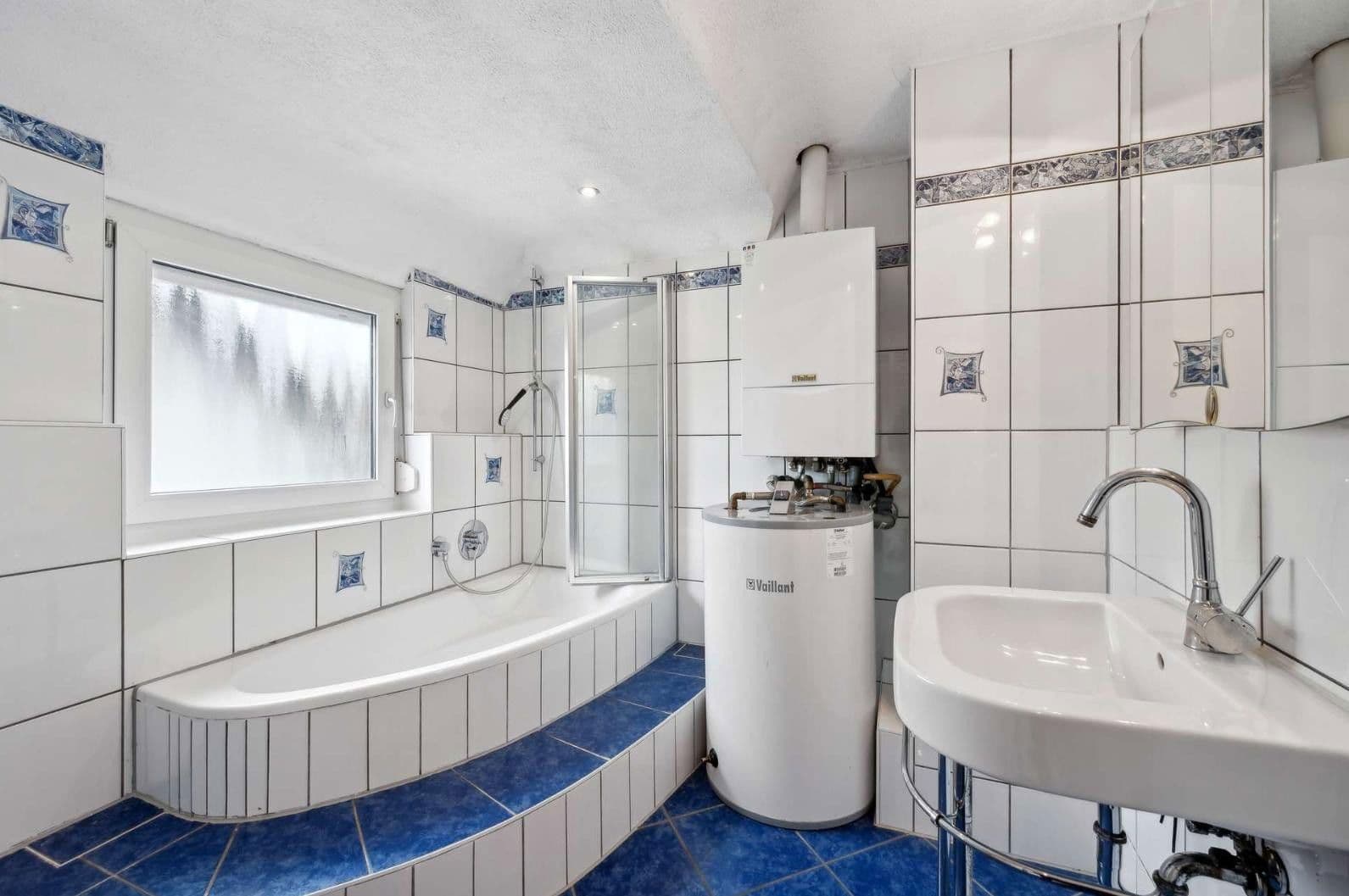 Prenájom bytu 3-izbový 85 m², Friedrich-Ebert-Straße 3, Neckarsulm, Bádensko-Wurttembersko Prenájom bytu 3-izbový 85 m², Friedrich-Ebert-Straße 3, Neckarsulm, Bádensko-Wurttembersko