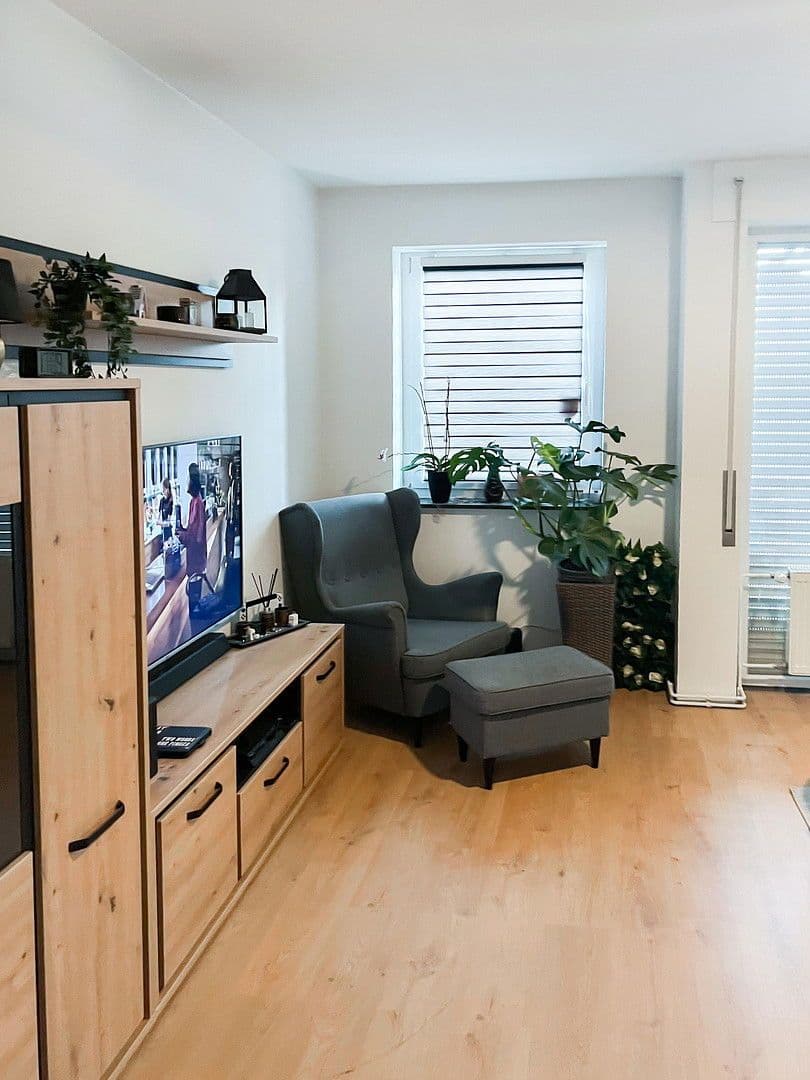 Prenájom bytu 3-izbový 72 m², Goethestr. 4, Eisenberg (Pfalz), Porýnie-Falcko Prenájom bytu 3-izbový 72 m², Goethestr. 4, Eisenberg (Pfalz), Porýnie-Falcko