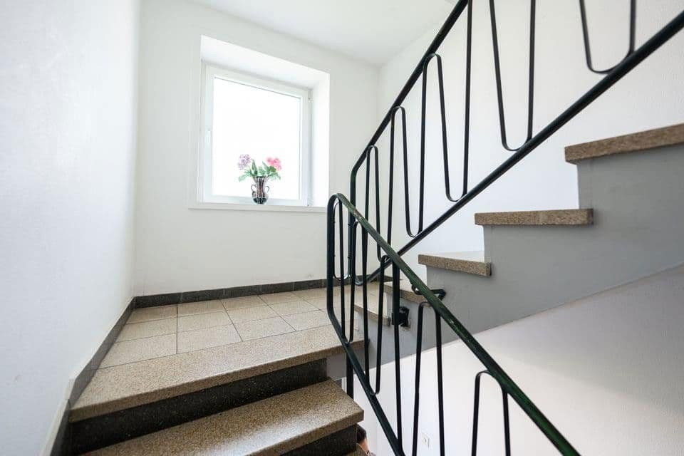 Prenájom bytu 3-izbový 72 m², Goethestr. 4, Eisenberg (Pfalz), Porýnie-Falcko Prenájom bytu 3-izbový 72 m², Goethestr. 4, Eisenberg (Pfalz), Porýnie-Falcko