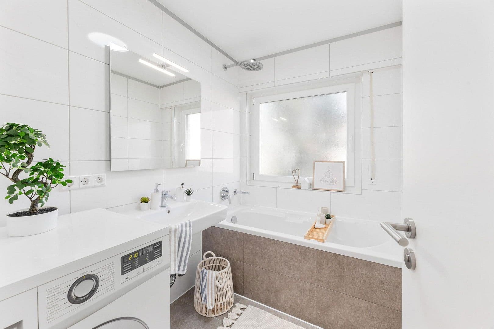 Predaj bytu 3-izbový 65 m², Ludwigsburg, Bádensko-Wurttembersko Predaj bytu 3-izbový 65 m², Ludwigsburg, Bádensko-Wurttembersko