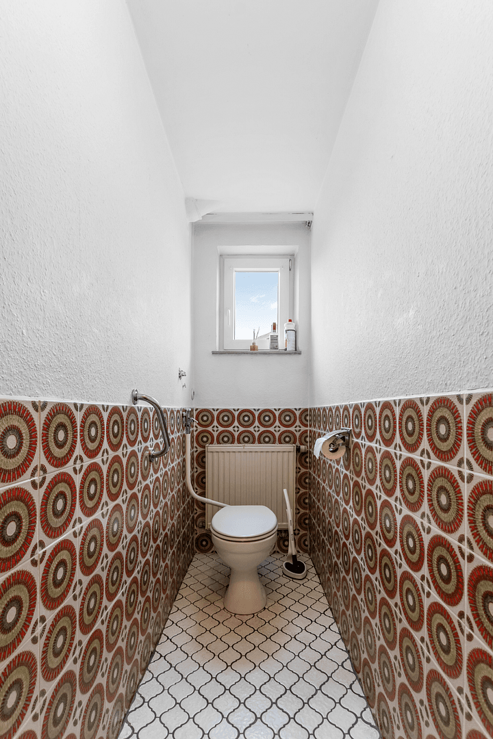 Predaj domu 123 m², pozemek 713 m², Schabringer Straße 56, Lauingen (Donau), Bavorsko Predaj domu 123 m², pozemek 713 m², Schabringer Straße 56, Lauingen (Donau), Bavorsko