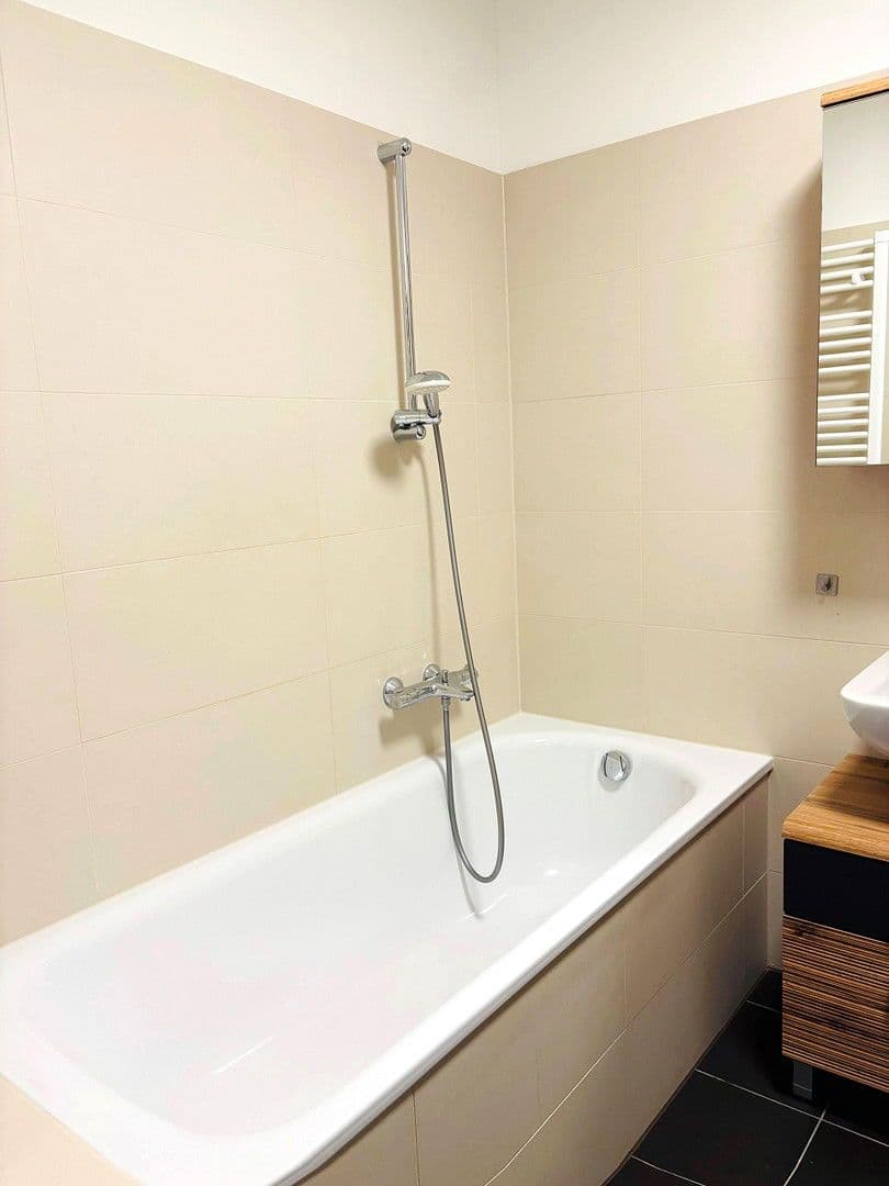 Predaj bytu 4-izbový 97 m², Wien, Viedeň Predaj bytu 4-izbový 97 m², Wien, Viedeň