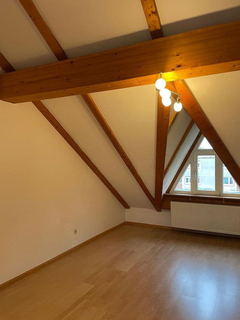 Predaj domu 146 m², pozemek 246 m², Königsberger Strasse 47, Bad Dürrheim, Bádensko-Wurttembersko Predaj domu 146 m², pozemek 246 m², Königsberger Strasse 47, Bad Dürrheim, Bádensko-Wurttembersko