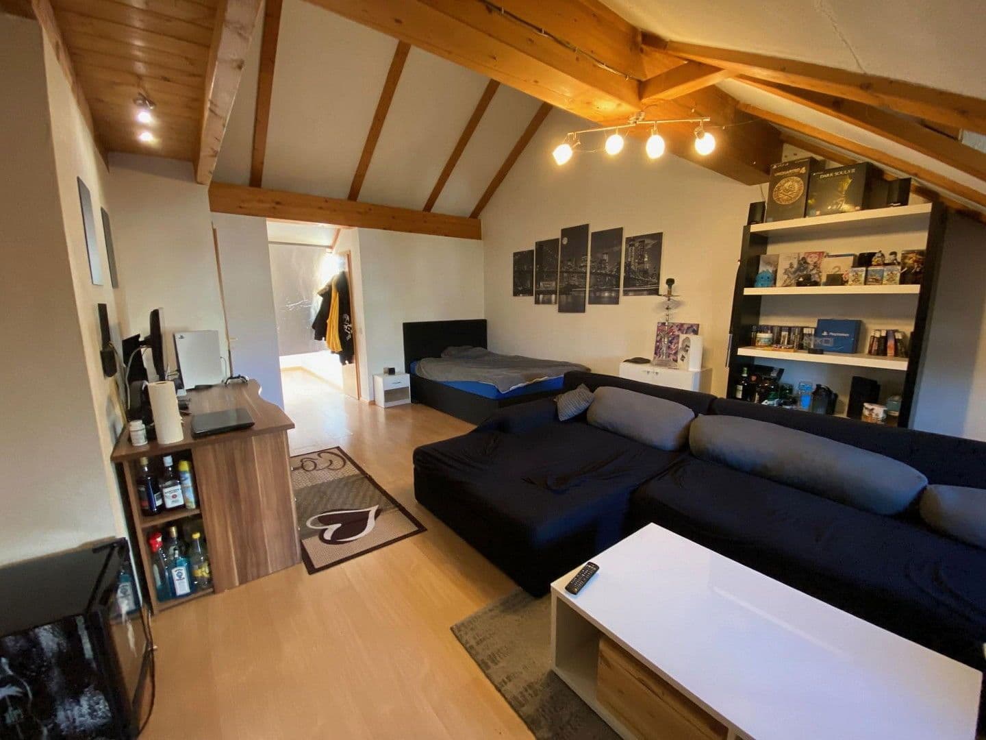 Predaj domu 146 m², pozemek 246 m², Königsberger Strasse 47, Bad Dürrheim, Bádensko-Wurttembersko Predaj domu 146 m², pozemek 246 m², Königsberger Strasse 47, Bad Dürrheim, Bádensko-Wurttembersko