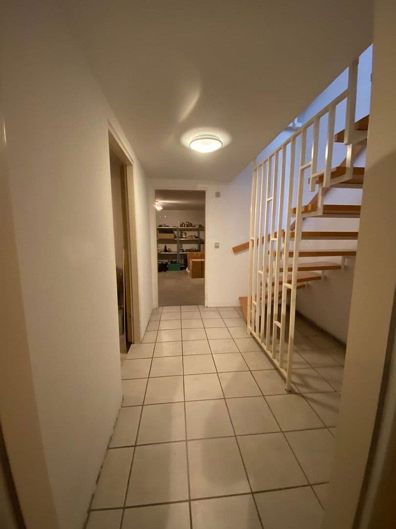 Predaj domu 146 m², pozemek 246 m², Königsberger Strasse 47, Bad Dürrheim, Bádensko-Wurttembersko Predaj domu 146 m², pozemek 246 m², Königsberger Strasse 47, Bad Dürrheim, Bádensko-Wurttembersko