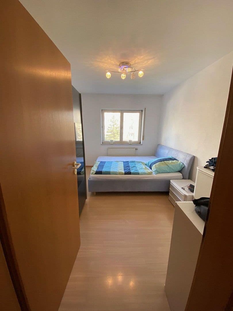 Predaj domu 146 m², pozemek 246 m², Königsberger Strasse 47, Bad Dürrheim, Bádensko-Wurttembersko Predaj domu 146 m², pozemek 246 m², Königsberger Strasse 47, Bad Dürrheim, Bádensko-Wurttembersko