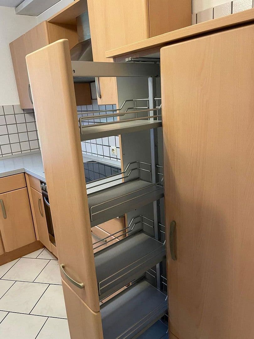 Predaj domu 146 m², pozemek 246 m², Königsberger Strasse 47, Bad Dürrheim, Bádensko-Wurttembersko Predaj domu 146 m², pozemek 246 m², Königsberger Strasse 47, Bad Dürrheim, Bádensko-Wurttembersko