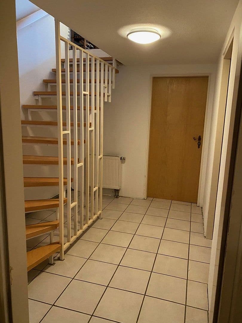 Predaj domu 146 m², pozemek 246 m², Königsberger Strasse 47, Bad Dürrheim, Bádensko-Wurttembersko Predaj domu 146 m², pozemek 246 m², Königsberger Strasse 47, Bad Dürrheim, Bádensko-Wurttembersko