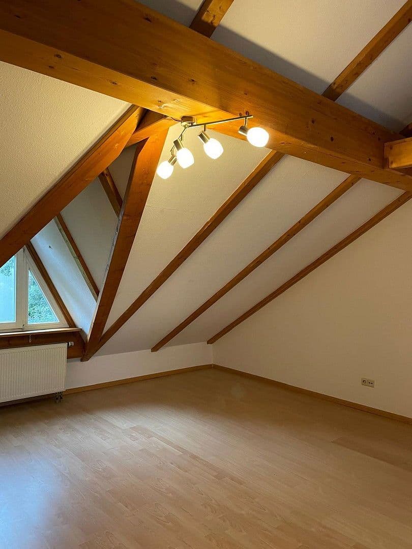 Predaj domu 146 m², pozemek 246 m², Königsberger Strasse 47, Bad Dürrheim, Bádensko-Wurttembersko Predaj domu 146 m², pozemek 246 m², Königsberger Strasse 47, Bad Dürrheim, Bádensko-Wurttembersko