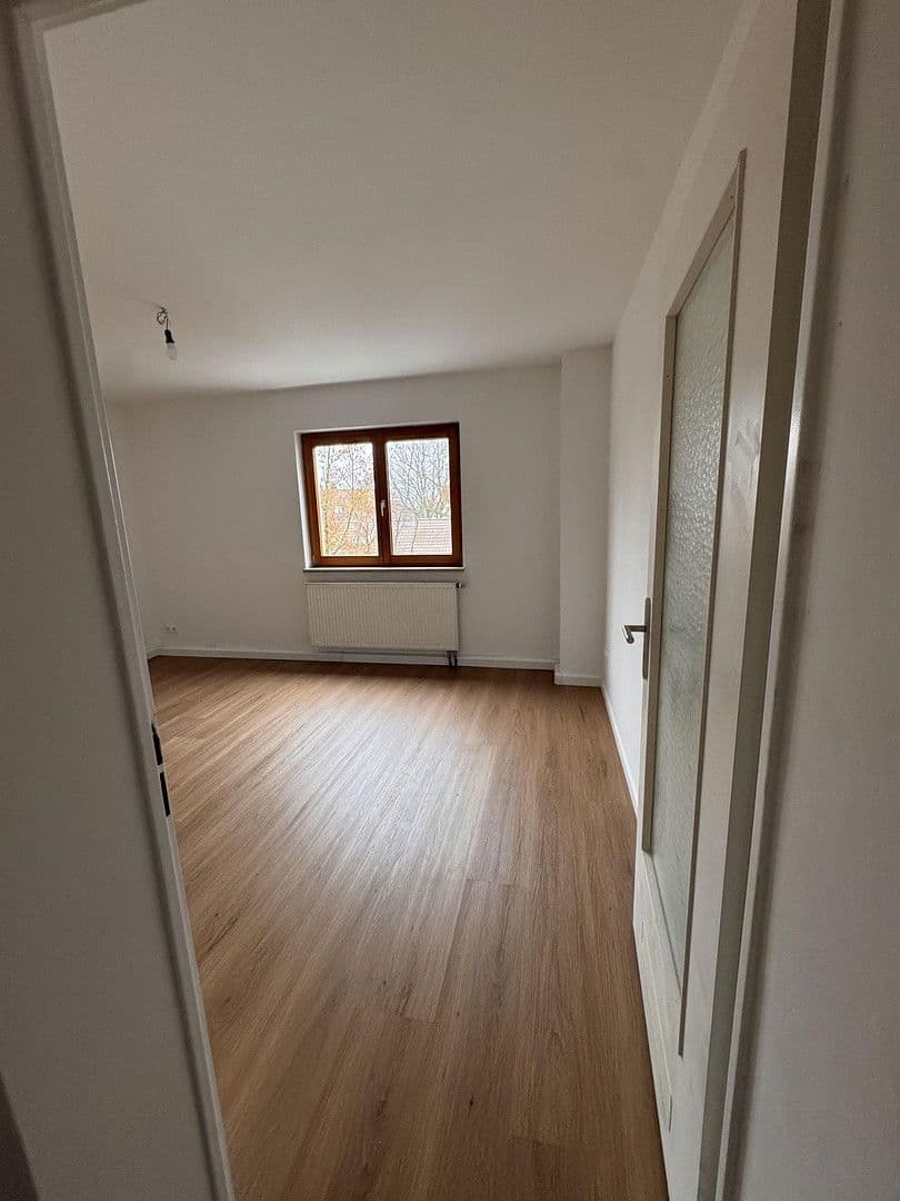 Prenájom bytu 3-izbový 70 m², Vogelherdstr. 44, Zirndorf, Bavorsko Prenájom bytu 3-izbový 70 m², Vogelherdstr. 44, Zirndorf, Bavorsko