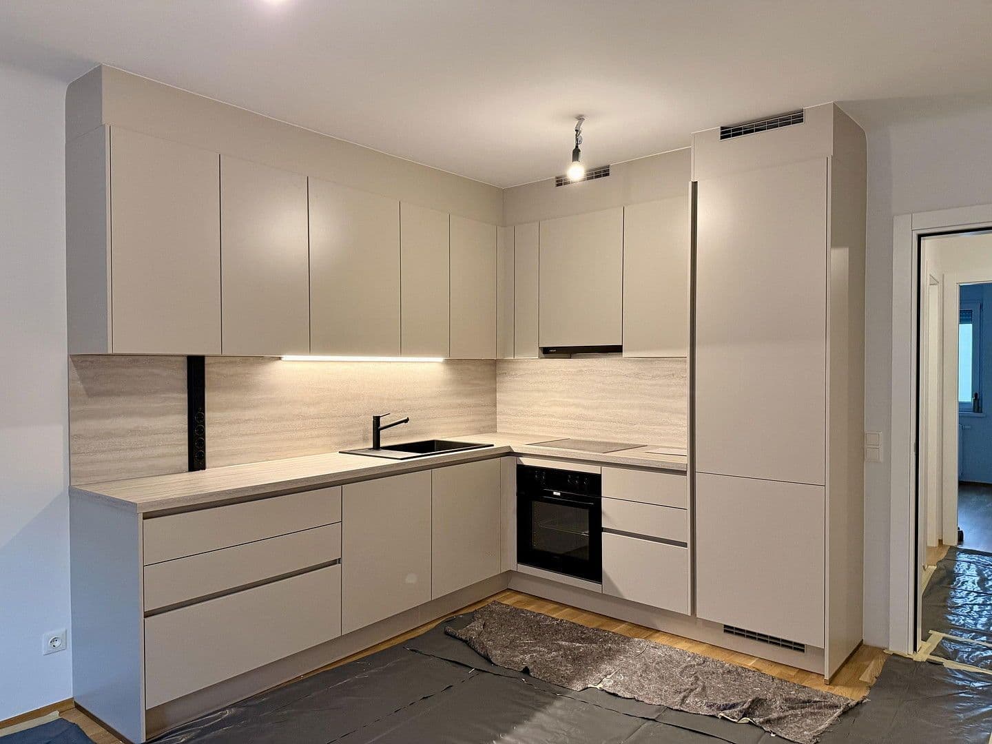 Prenájom bytu 3-izbový 68 m², Rainergasse 7, Wien, Viedeň Prenájom bytu 3-izbový 68 m², Rainergasse 7, Wien, Viedeň