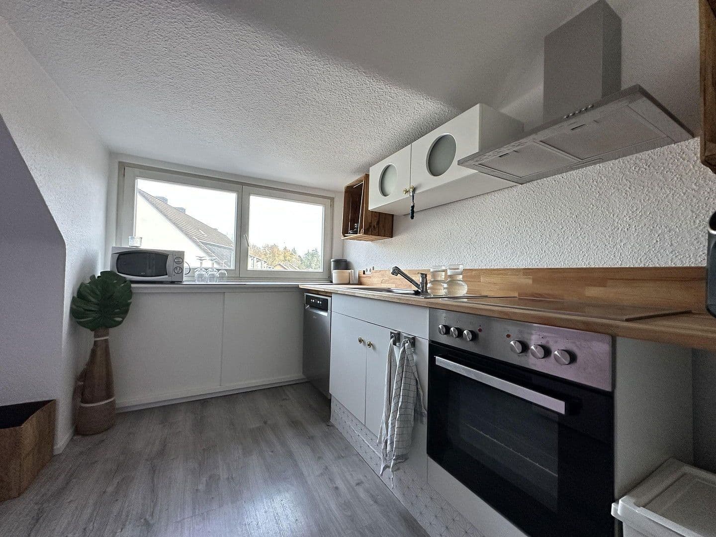 Prenájom bytu 2-izbový 49 m², Rennbaumstraße 114, Leverkusen, Severné Porýnie - Westfálsko Prenájom bytu 2-izbový 49 m², Rennbaumstraße 114, Leverkusen, Severné Porýnie - Westfálsko