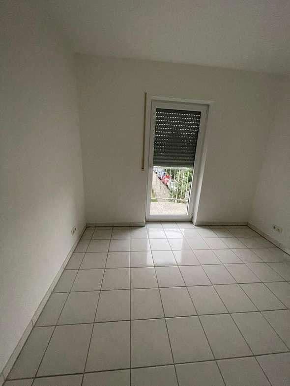 Prenájom kancelárie 90 m², Max-Planck-Str. 11, Alzenau, Bavorsko Prenájom kancelárie 90 m², Max-Planck-Str. 11, Alzenau, Bavorsko