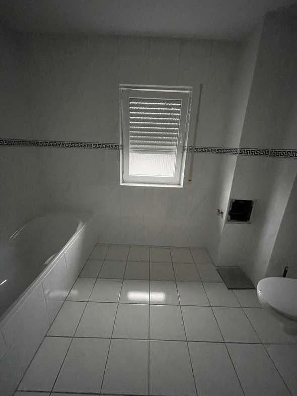 Prenájom kancelárie 90 m², Max-Planck-Str. 11, Alzenau, Bavorsko Prenájom kancelárie 90 m², Max-Planck-Str. 11, Alzenau, Bavorsko