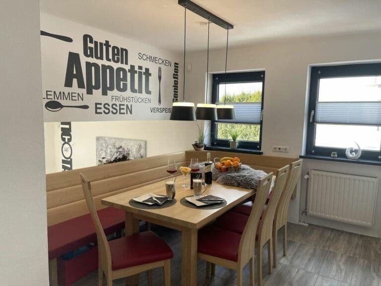 Predaj domu 210 m², pozemek 327 m², Winterbergerstr. 44, Freyung, Bavorsko Predaj domu 210 m², pozemek 327 m², Winterbergerstr. 44, Freyung, Bavorsko