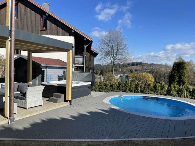 Predaj domu 210 m², pozemek 327 m², Winterbergerstr. 44, Freyung, Bavorsko Predaj domu 210 m², pozemek 327 m², Winterbergerstr. 44, Freyung, Bavorsko