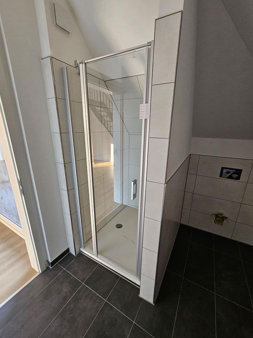 Prenájom bytu 3-izbový 90 m², Pfarrkirchner Str. 105 b, Eggenfelden, Bavorsko Prenájom bytu 3-izbový 90 m², Pfarrkirchner Str. 105 b, Eggenfelden, Bavorsko