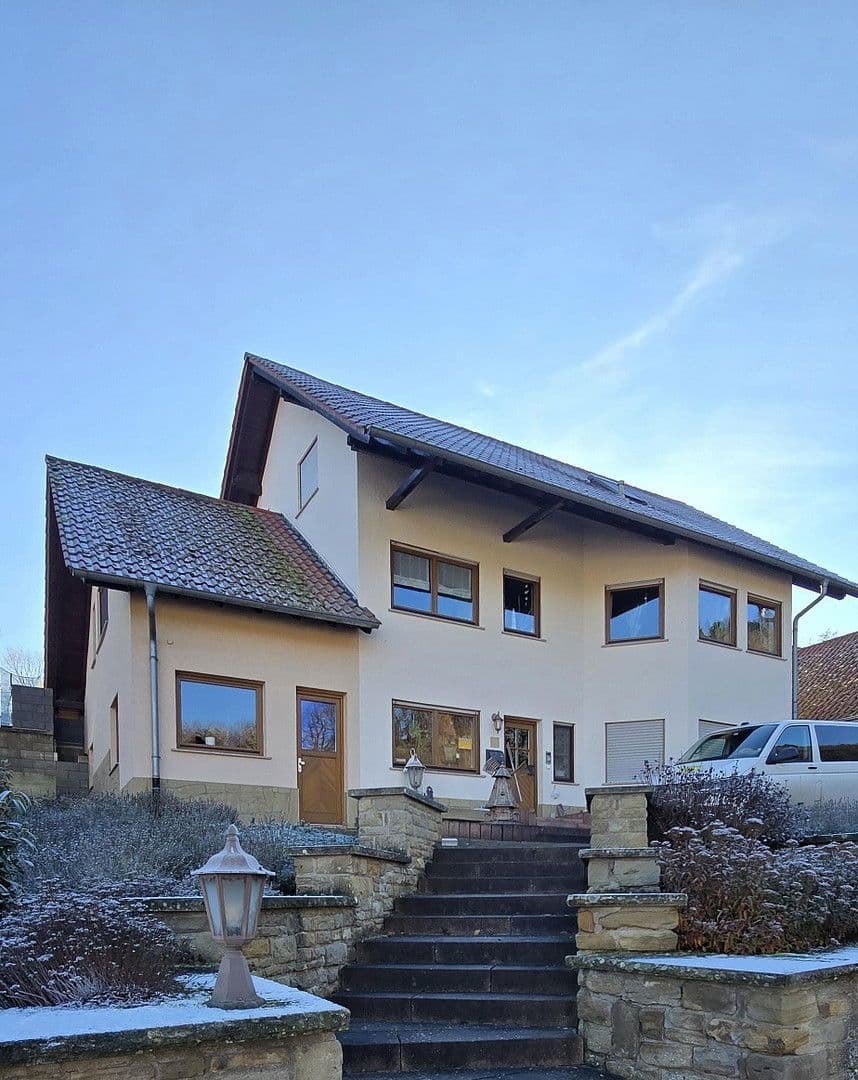 Predaj domu 300 m², pozemek 1.200 m², Breitenheim, Porýnie-Falcko Predaj domu 300 m², pozemek 1.200 m², Breitenheim, Porýnie-Falcko