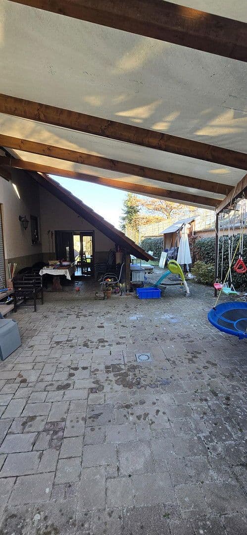 Predaj domu 300 m², pozemek 1.200 m², Breitenheim, Porýnie-Falcko Predaj domu 300 m², pozemek 1.200 m², Breitenheim, Porýnie-Falcko