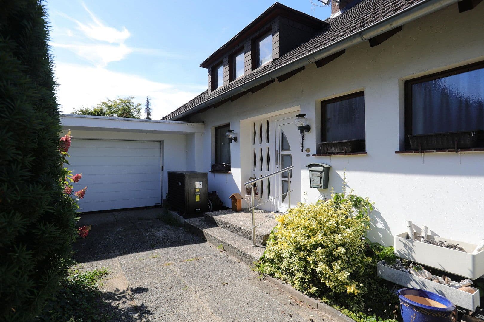 Predaj domu 159 m², pozemek 915 m², Elsternstieg 3, Burgdorf, Dolné Sasko Predaj domu 159 m², pozemek 915 m², Elsternstieg 3, Burgdorf, Dolné Sasko