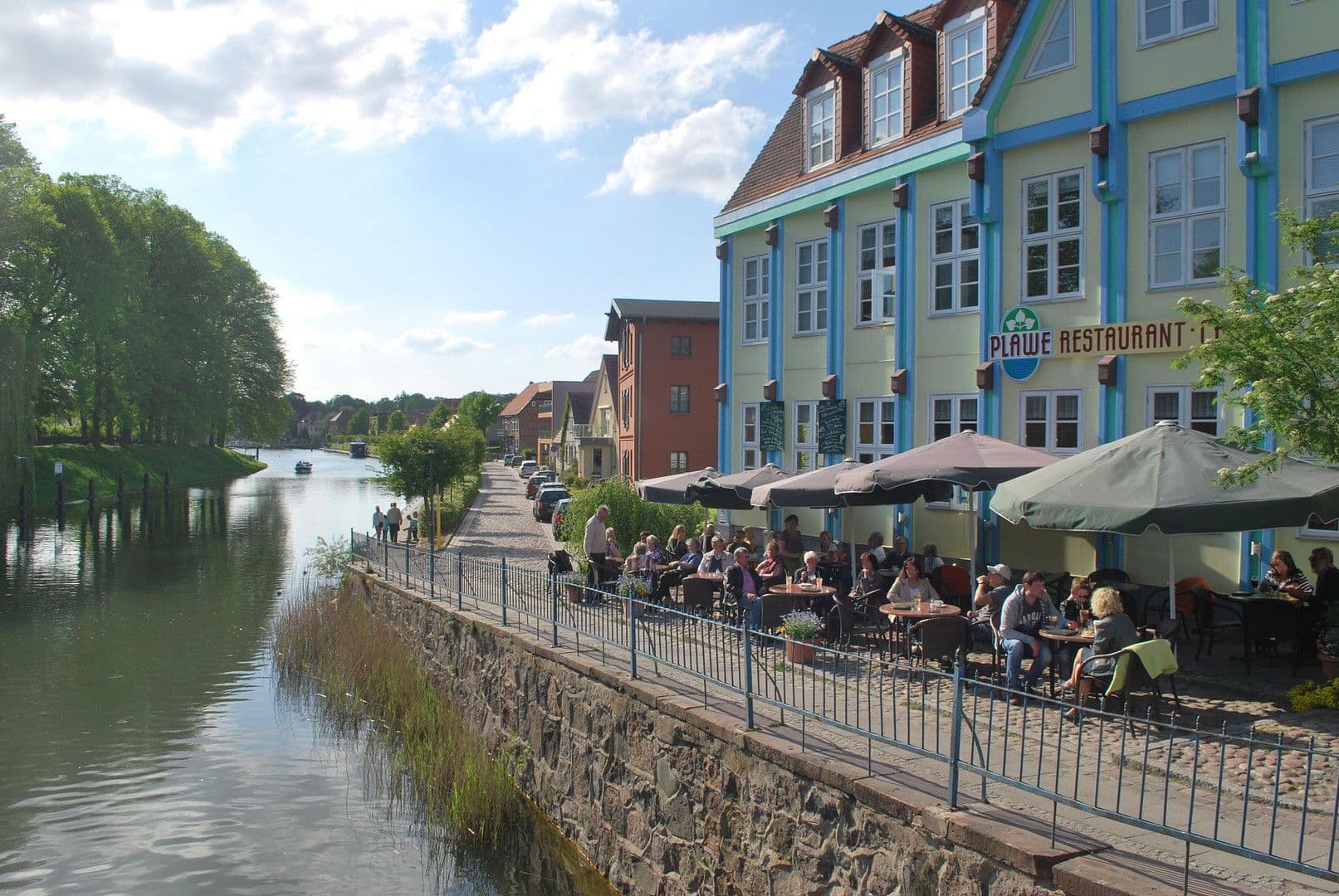 Predaj domu 91 m², pozemek 1.000 m², Zur Lenzer Höh 6, Haus 13, Fünfseen, Meklenbursko-Predpomoransko Predaj domu 91 m², pozemek 1.000 m², Zur Lenzer Höh 6, Haus 13, Fünfseen, Meklenbursko-Predpomoransko