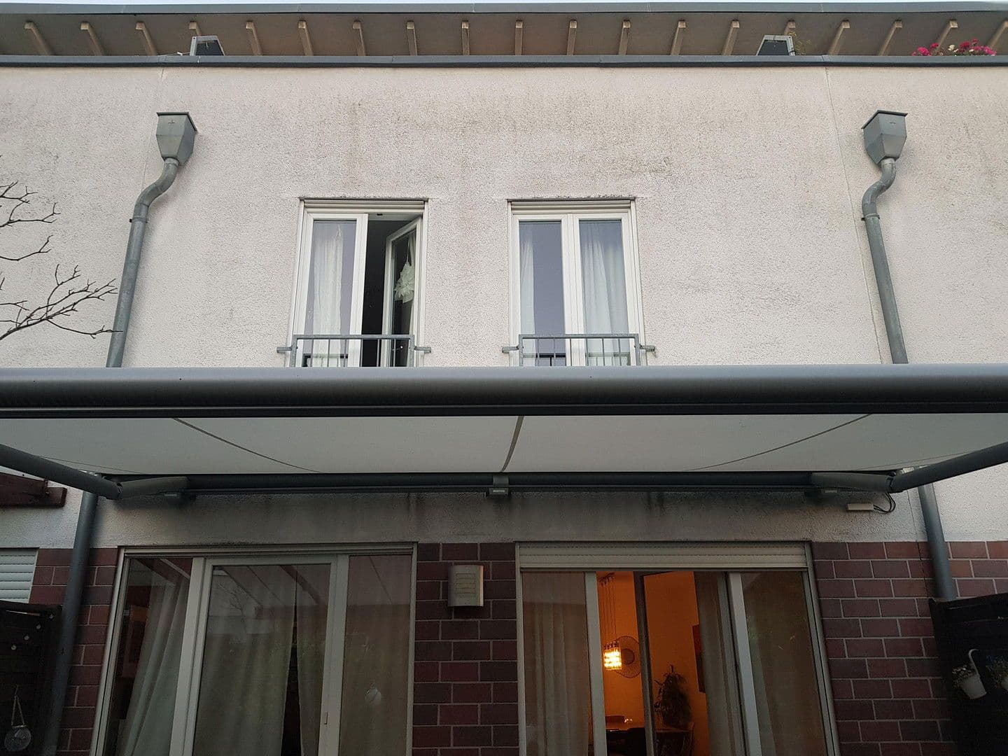 Prenájom domu 140 m², pozemek 220 m², Leverkusen, Severné Porýnie - Westfálsko Prenájom domu 140 m², pozemek 220 m², Leverkusen, Severné Porýnie - Westfálsko