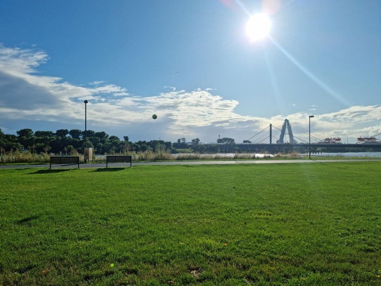 Prenájom domu 140 m², pozemek 220 m², Leverkusen, Severné Porýnie - Westfálsko Prenájom domu 140 m², pozemek 220 m², Leverkusen, Severné Porýnie - Westfálsko