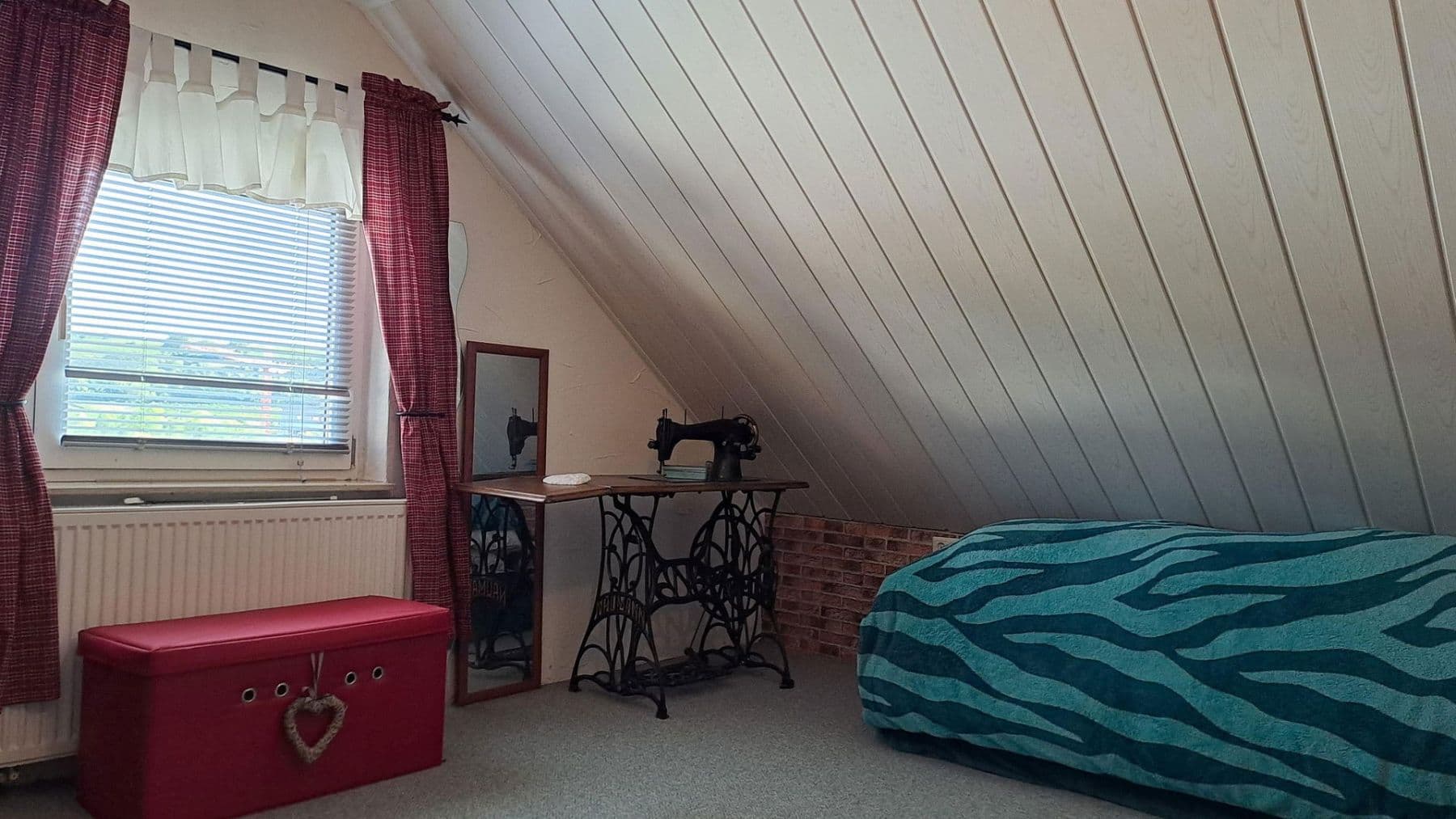 Predaj domu 211 m², pozemek 311 m², Freyburger Allee 16, Nierstein, Porýnie-Falcko Predaj domu 211 m², pozemek 311 m², Freyburger Allee 16, Nierstein, Porýnie-Falcko