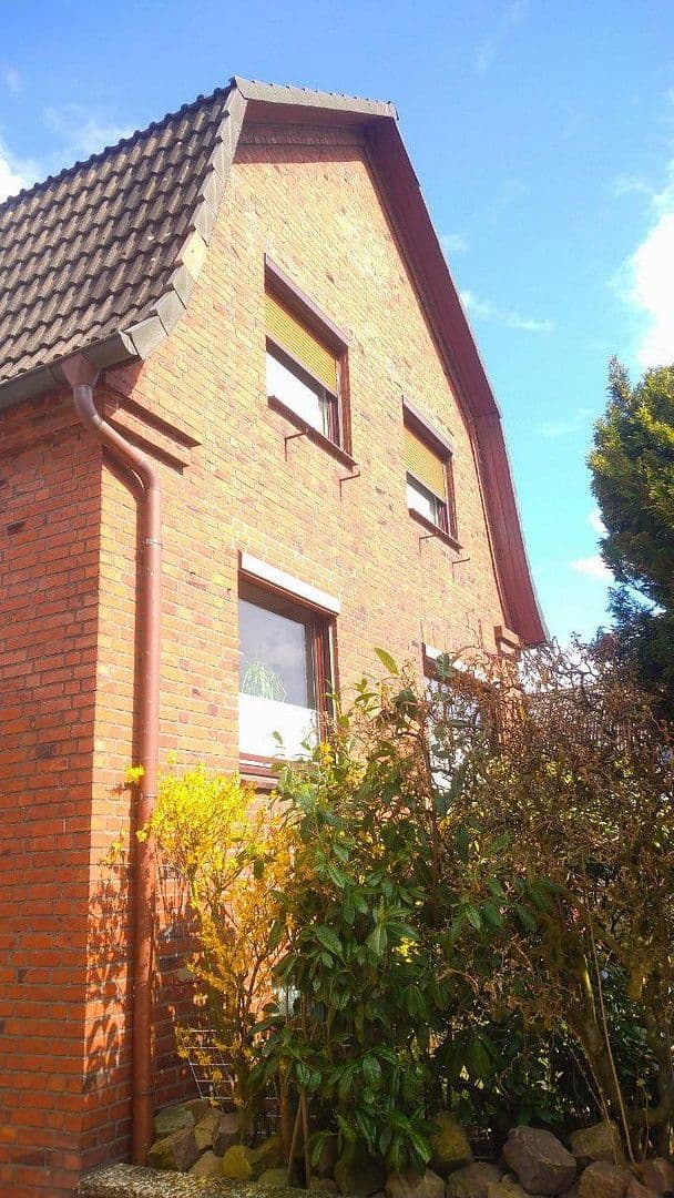 Predaj domu 167 m², pozemek 572 m², Norderstedt, Šlezvicko-Holštajnsko Predaj domu 167 m², pozemek 572 m², Norderstedt, Šlezvicko-Holštajnsko