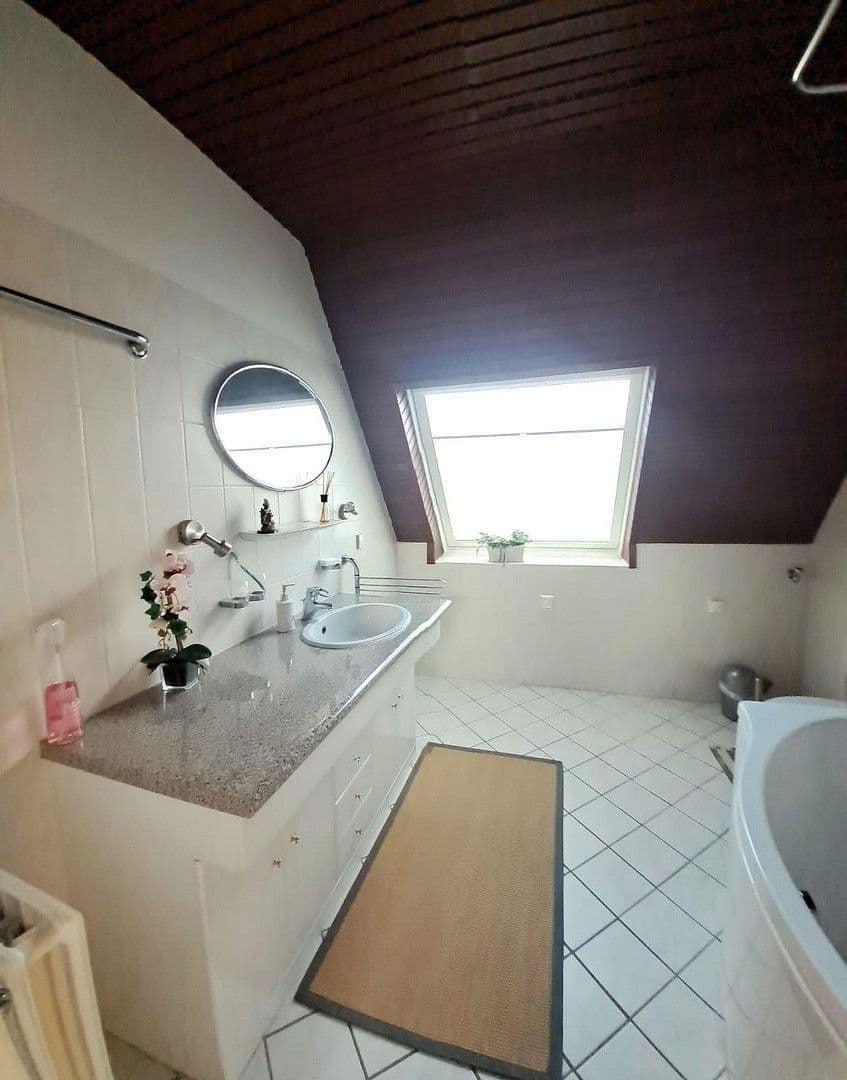 Predaj domu 167 m², pozemek 572 m², Norderstedt, Šlezvicko-Holštajnsko Predaj domu 167 m², pozemek 572 m², Norderstedt, Šlezvicko-Holštajnsko