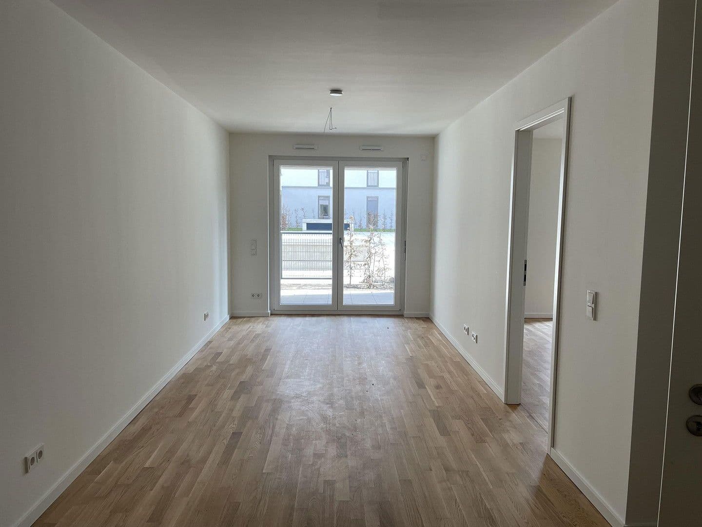 Prenájom bytu 2-izbový 59 m², Goldina-Hirschberg-Straße 3, Frankfurt am Main, Hesensko Prenájom bytu 2-izbový 59 m², Goldina-Hirschberg-Straße 3, Frankfurt am Main, Hesensko