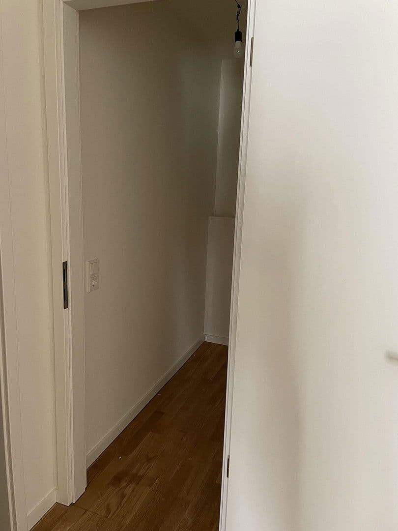 Prenájom bytu 2-izbový 59 m², Goldina-Hirschberg-Straße 3, Frankfurt am Main, Hesensko Prenájom bytu 2-izbový 59 m², Goldina-Hirschberg-Straße 3, Frankfurt am Main, Hesensko