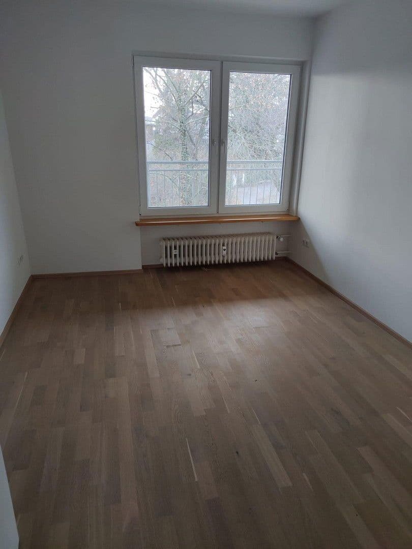 Prenájom bytu 3-izbový 94 m², Nürnberg, Bavorsko Prenájom bytu 3-izbový 94 m², Nürnberg, Bavorsko
