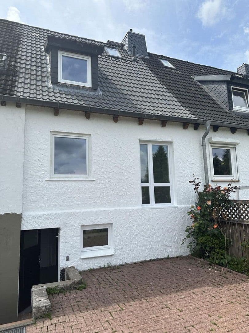 Predaj domu 77 m², pozemek 325 m², Vagel-Griep-Platz 5, Hamburg-Eißendorf, Hamburg Predaj domu 77 m², pozemek 325 m², Vagel-Griep-Platz 5, Hamburg-Eißendorf, Hamburg