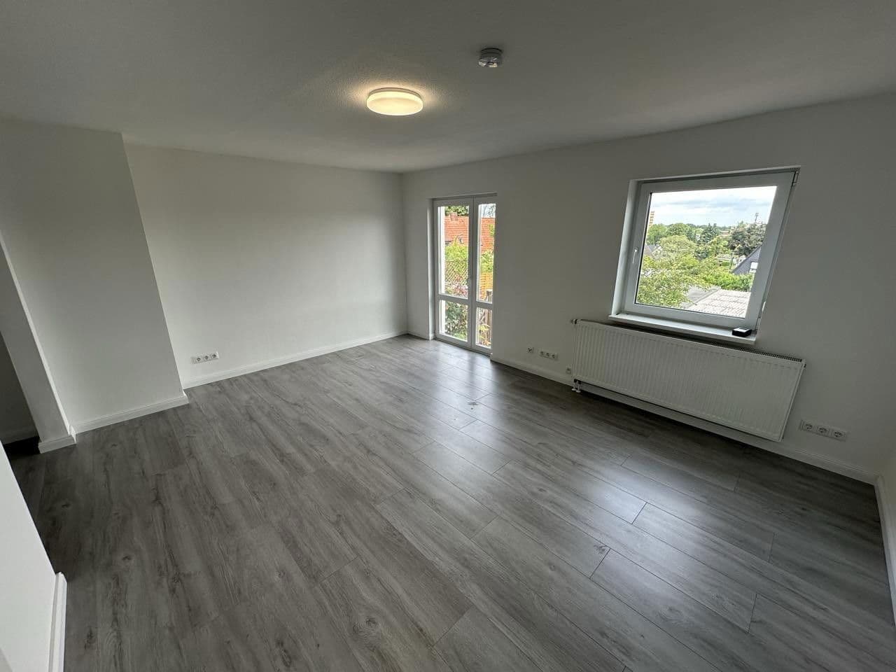 Predaj domu 77 m², pozemek 325 m², Vagel-Griep-Platz 5, Hamburg-Eißendorf, Hamburg Predaj domu 77 m², pozemek 325 m², Vagel-Griep-Platz 5, Hamburg-Eißendorf, Hamburg