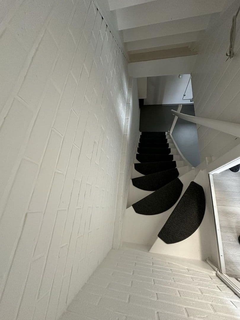 Predaj domu 77 m², pozemek 325 m², Vagel-Griep-Platz 5, Hamburg-Eißendorf, Hamburg Predaj domu 77 m², pozemek 325 m², Vagel-Griep-Platz 5, Hamburg-Eißendorf, Hamburg