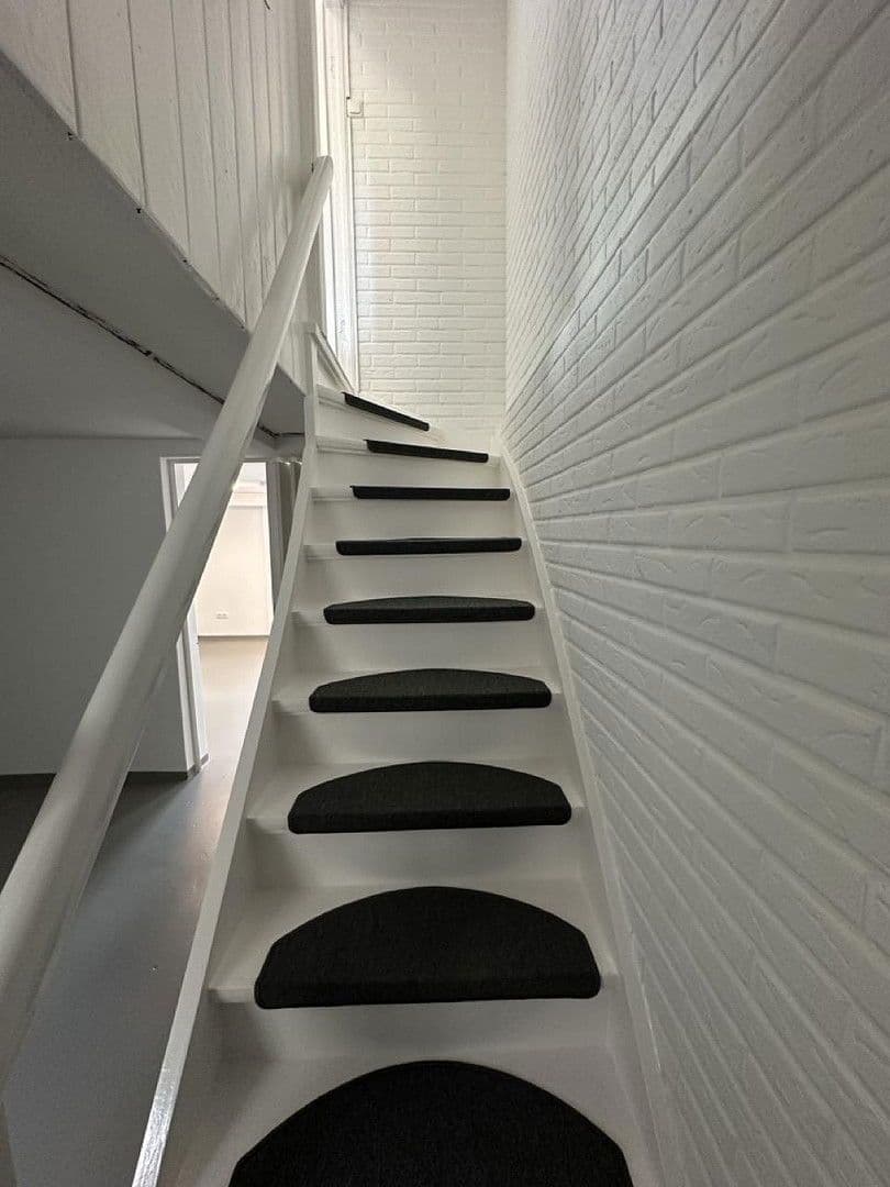 Predaj domu 77 m², pozemek 325 m², Vagel-Griep-Platz 5, Hamburg-Eißendorf, Hamburg Predaj domu 77 m², pozemek 325 m², Vagel-Griep-Platz 5, Hamburg-Eißendorf, Hamburg