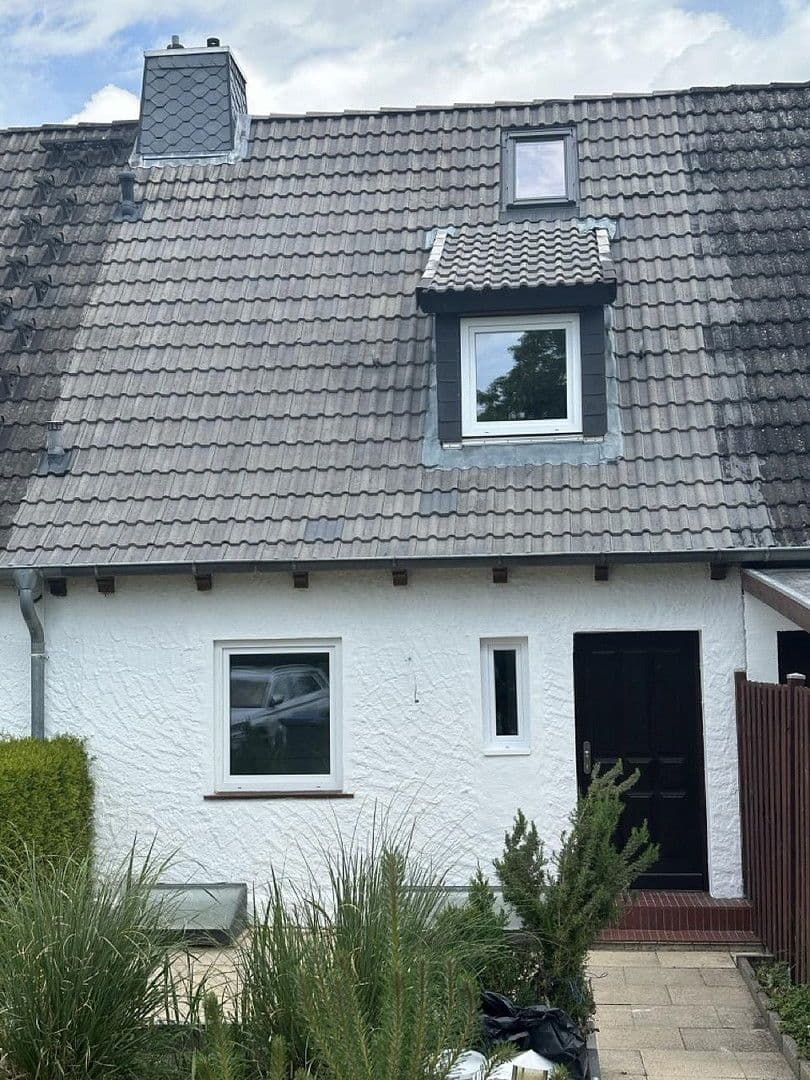 Predaj domu 77 m², pozemek 325 m², Vagel-Griep-Platz 5, Hamburg-Eißendorf, Hamburg Predaj domu 77 m², pozemek 325 m², Vagel-Griep-Platz 5, Hamburg-Eißendorf, Hamburg