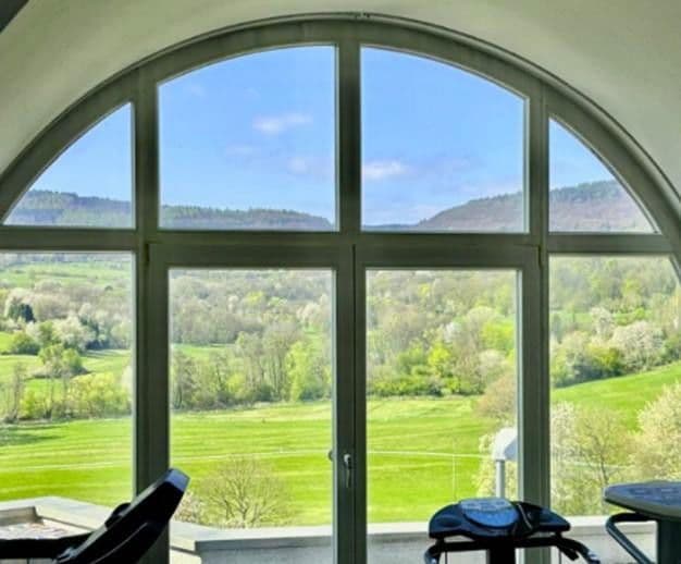 Predaj domu 211 m², pozemek 240 m², Königstein im Taunus, Hesensko Predaj domu 211 m², pozemek 240 m², Königstein im Taunus, Hesensko